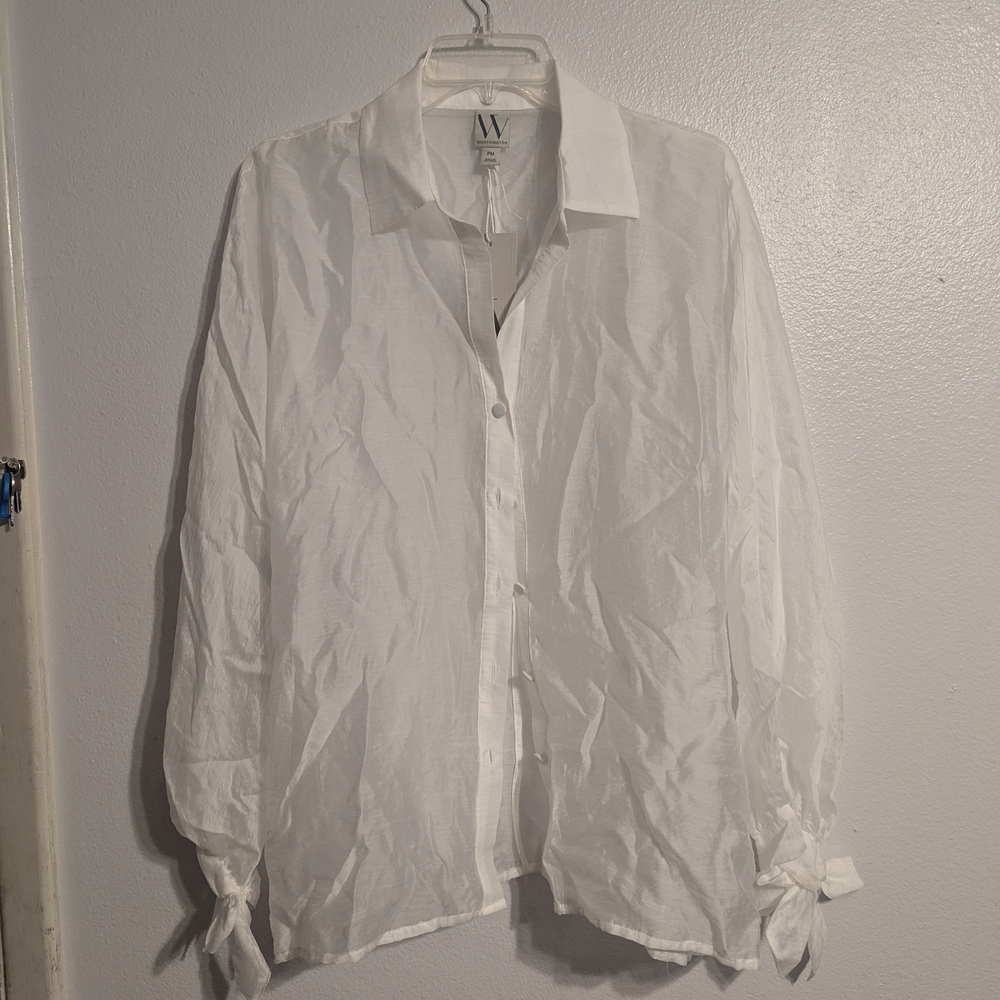 Worthington Crisp White Blouse